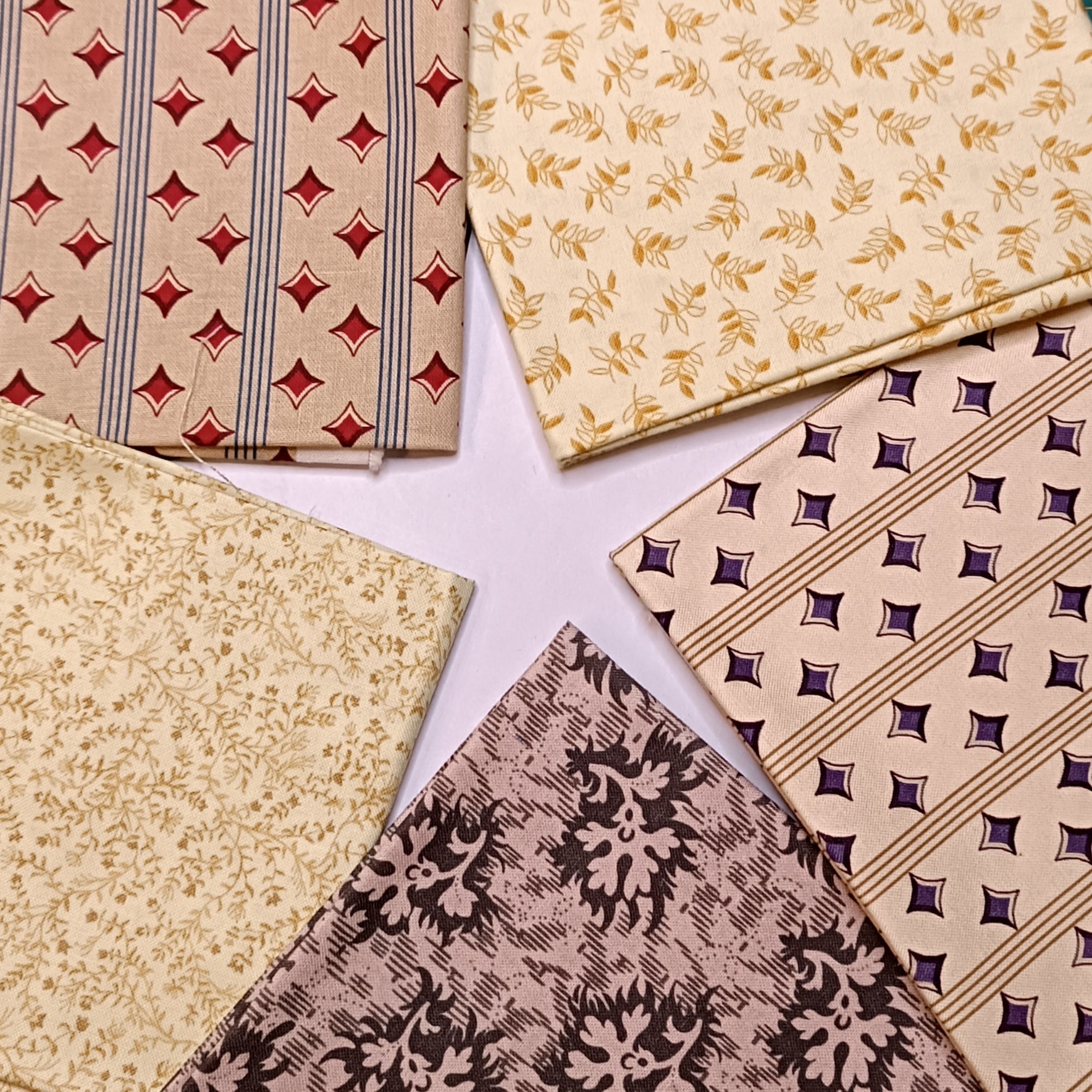 Fat Quarter Paket Creme-Gelb Gundi's Quilt Heaven