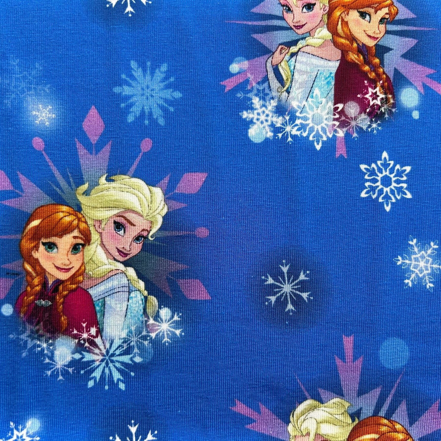 Elsa and Anna Jersey Stoff Gundi's Quilt Heaven Importeur