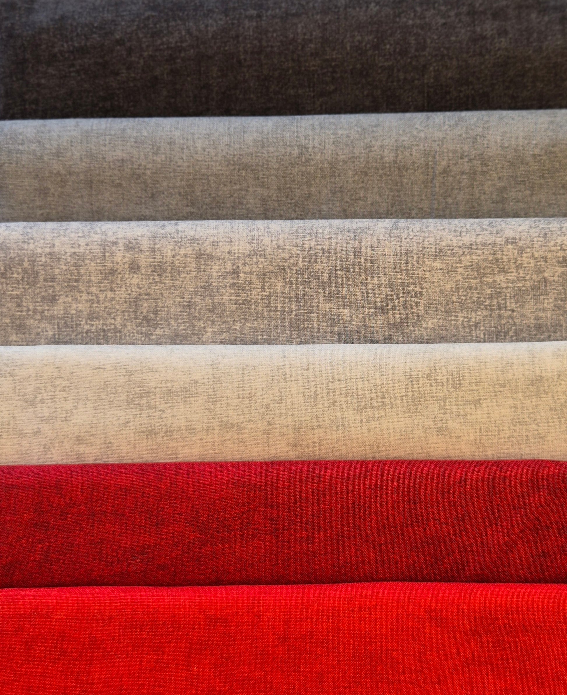 Stoffpaket Stoffpaket Explosion Grau-Rot DalinSali Gundi's Quilt Heaven
