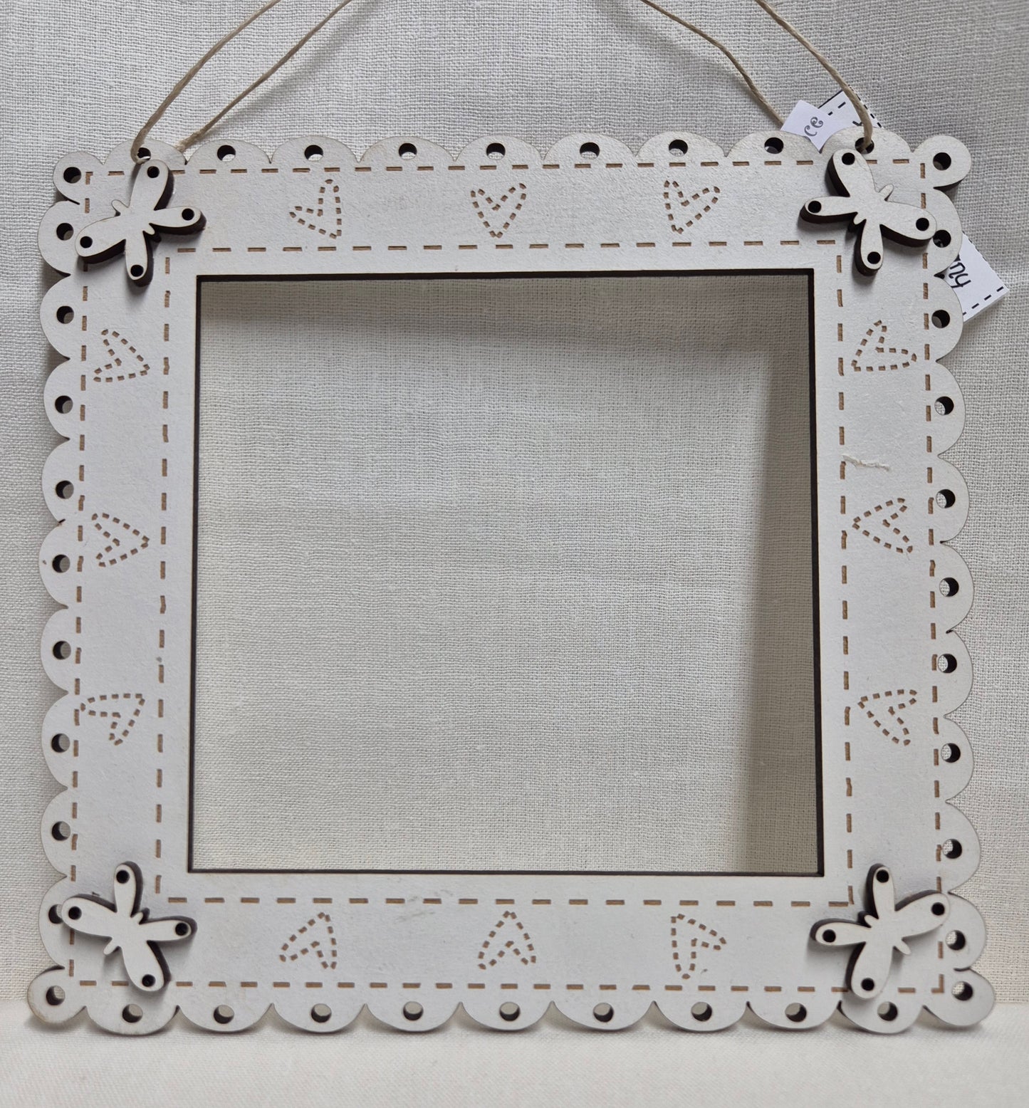 Quadratischer Rahmen mit Schmetterlingen